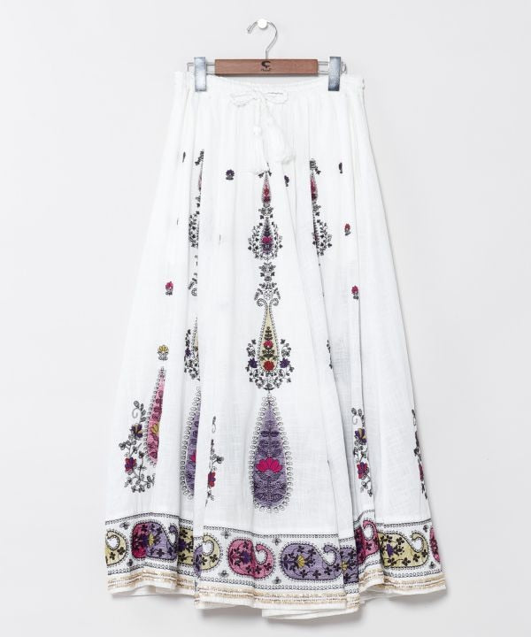 Embroidered Lehenga Skirt - Ametsuchi