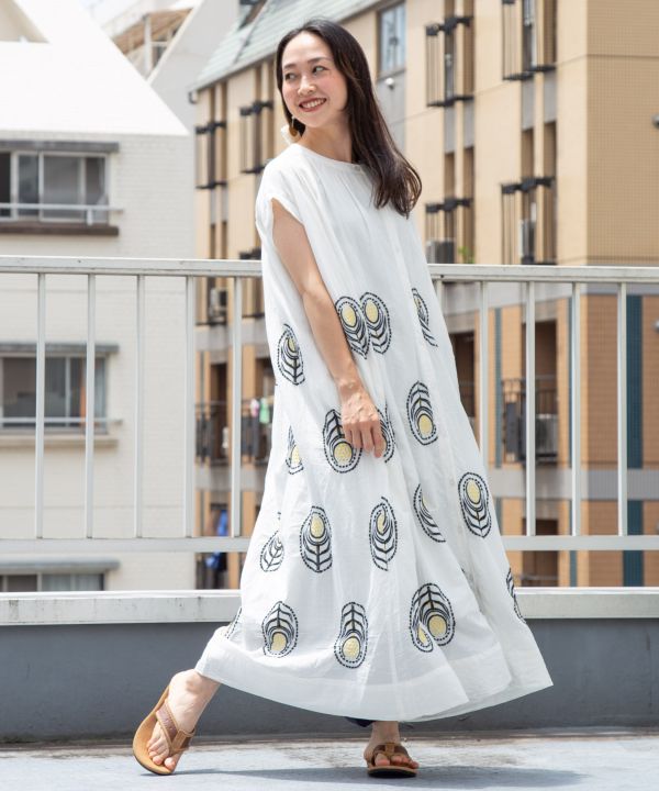 Floral Embroidery French Sleeve Volume Dress - Ametsuchi
