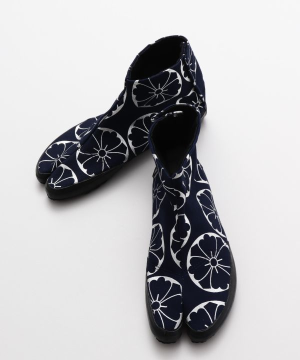 Sanya sikni emiradi Keksa ayol