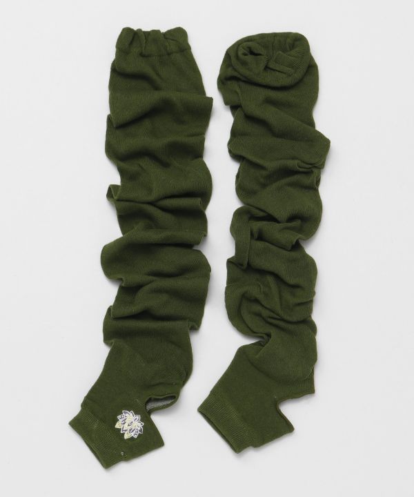 Embroidered Yoga Leg Covers by AMINA - Ametsuchi