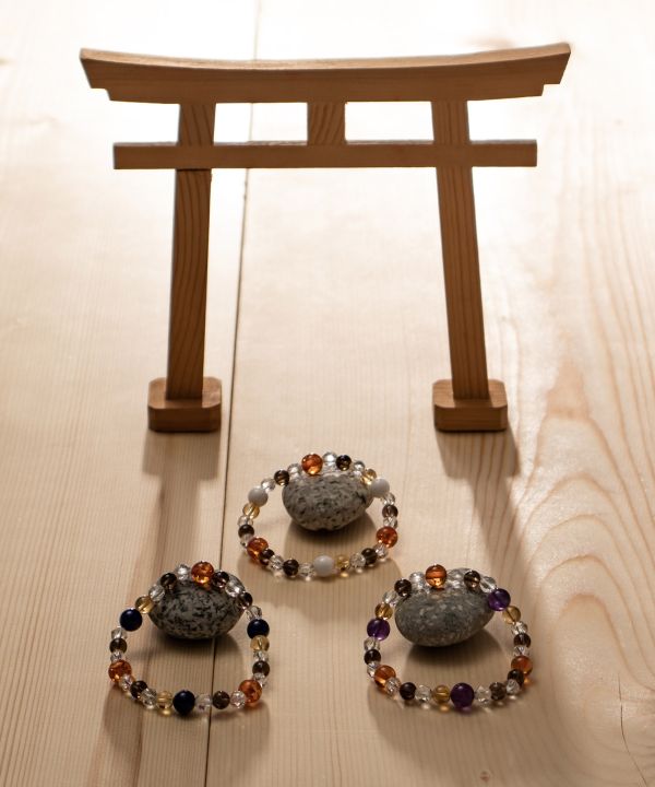 KAGOME - Amethyst Bracelet Bangles & Bracelets by 岩座 - Ametsuchi