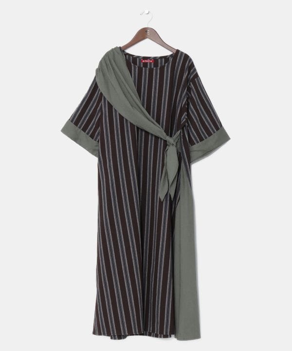 Vintage-ähnliches gestreiftes Kleid