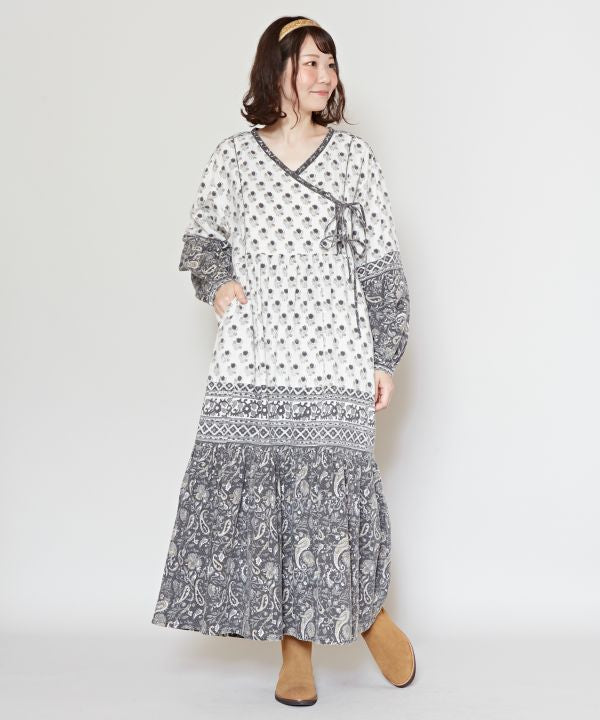 Crossover-Kleid mit Block-Print