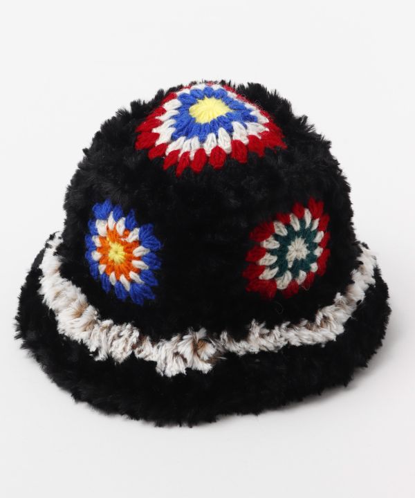 毛皮の糸かぎ針編みの帽子