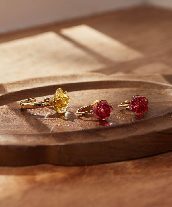 UME Glass Clip Earrings