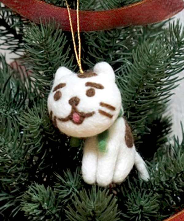 Sitting OKAKA Felt Ornament