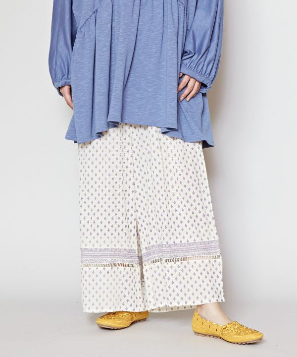 Foil Print Tiered Wide Pants