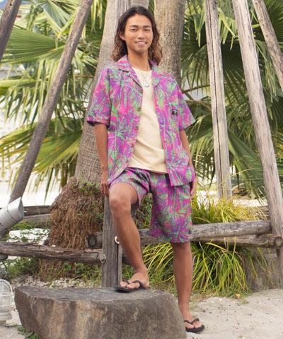SURF＆Palms スプレーペイントプリントTシャツ