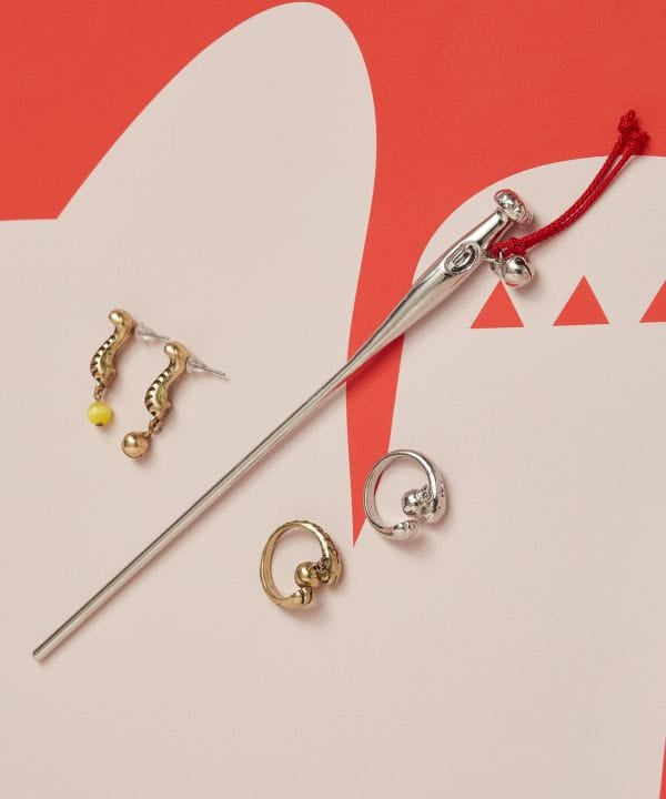 MEKO MANEKI Hand Earrings