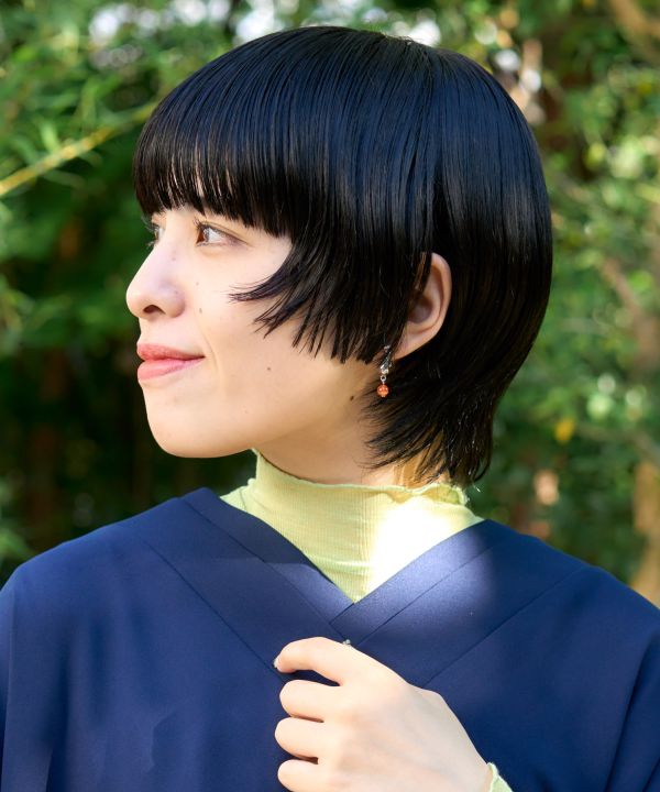 MEKO MANEKI Hand Clip Earrings