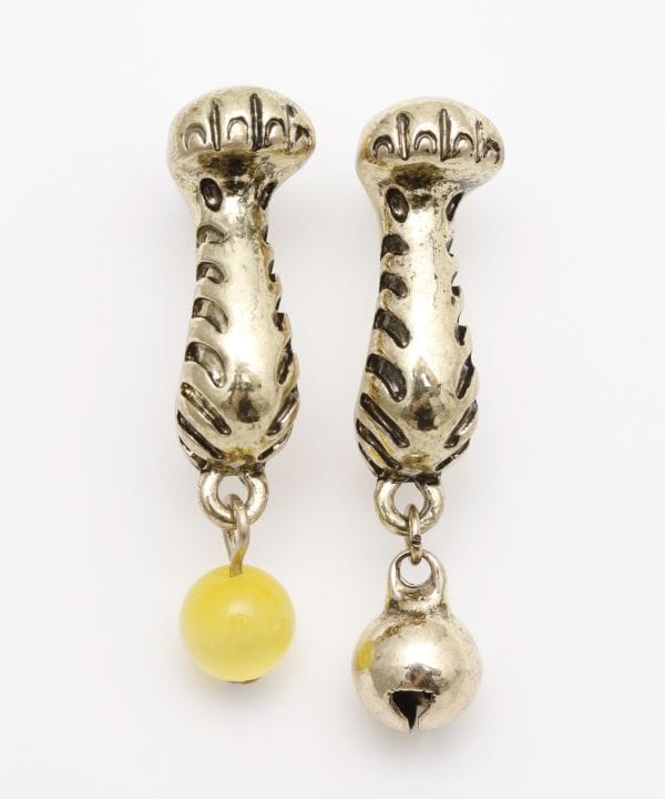 MEKO MANEKI Hand Clip Earrings