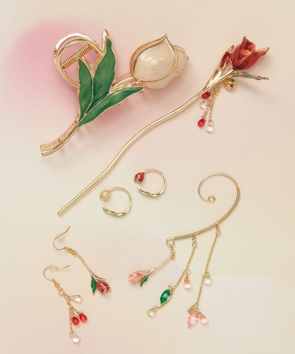 Tulip Earrings