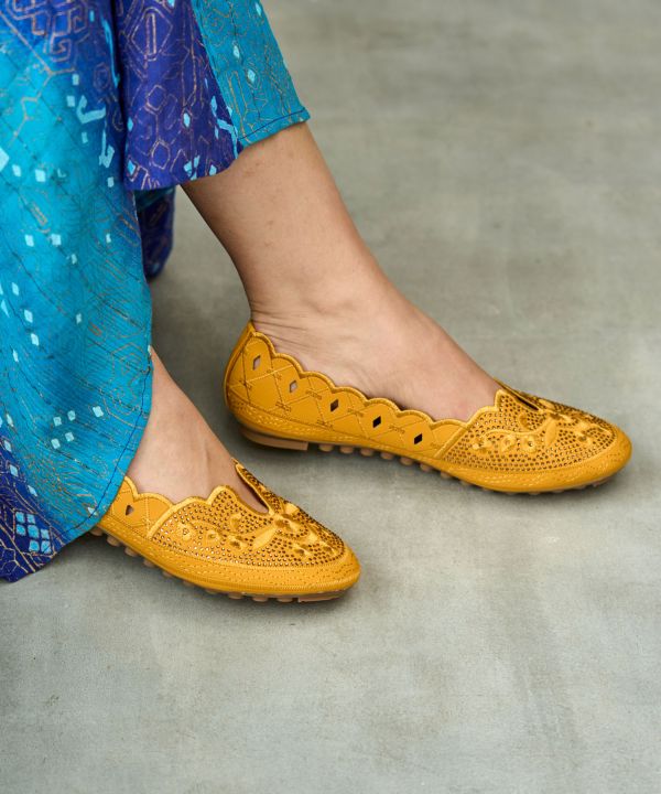 Flache Bohemian-Schuhe mit runder Zehenpartie