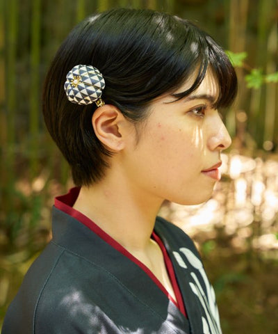 UROKO MON - Hair Clip