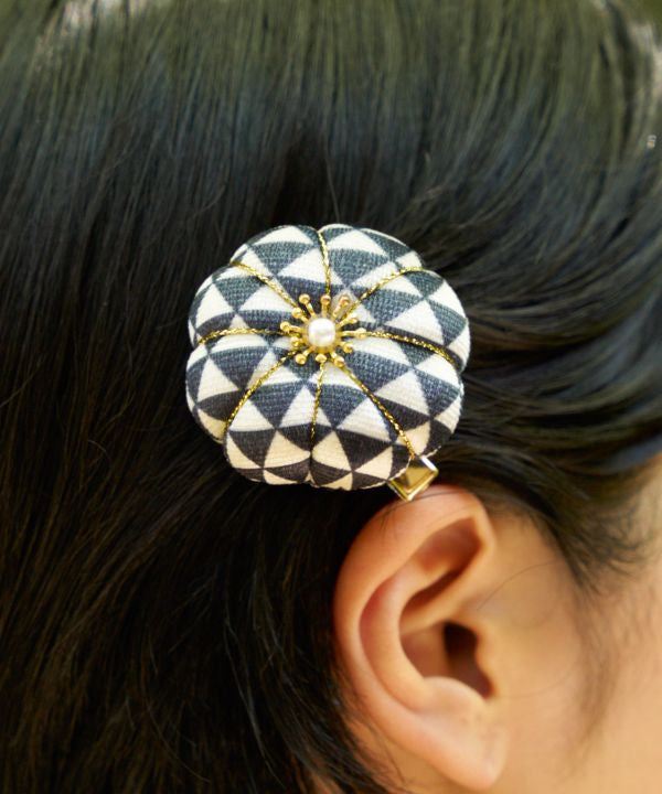 UROKO MON - Hair Clip