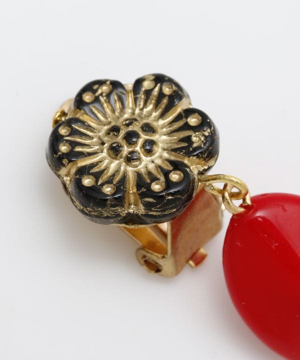 Ohrclips aus tschechischem Glas mit Blumenmotiv