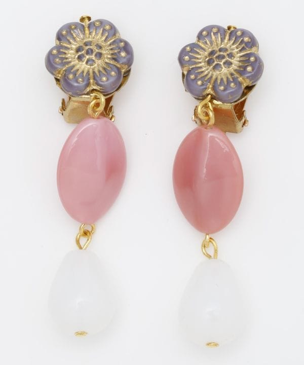 Ohrclips aus tschechischem Glas mit Blumenmotiv