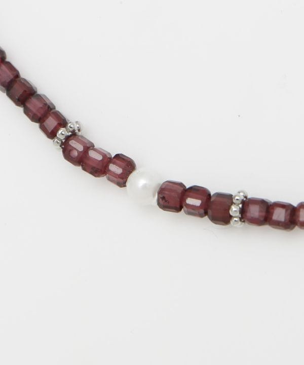 Collar de cuentas de granate de forma cuadrada Collares de 岩座 - Ametsuchi