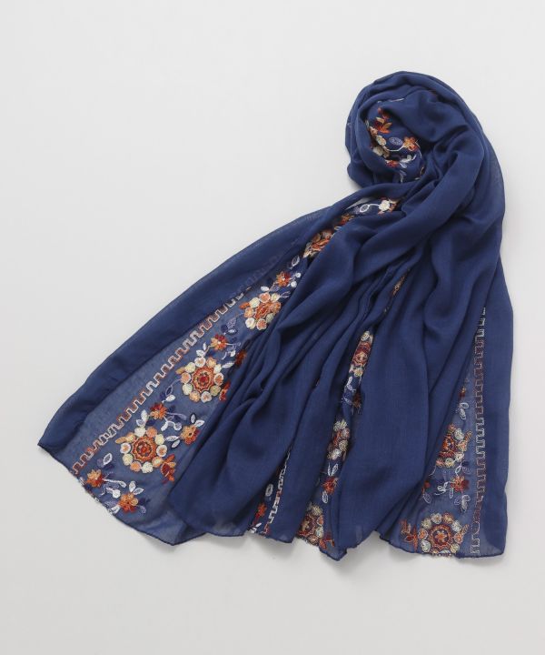 ผ้าคลุมไหล่ปักลายดอกไม้