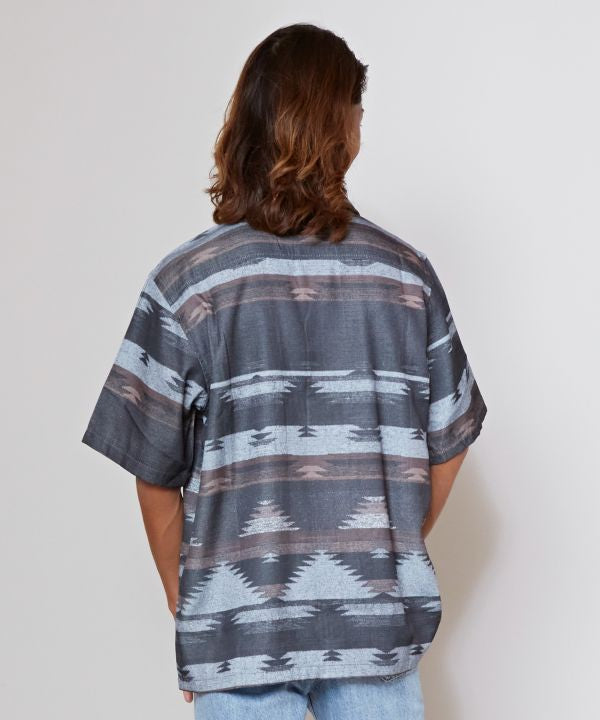 SURF＆Palms Bold Pattern Print Shirt