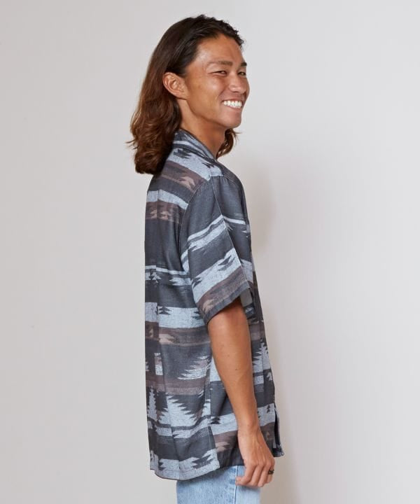 SURF＆Palms Bold Pattern Print Shirt