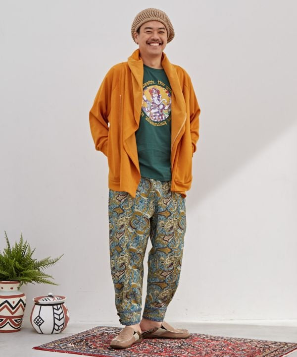 Pantalones y shorts con estampado paisley de AMINA - Ametsuchi