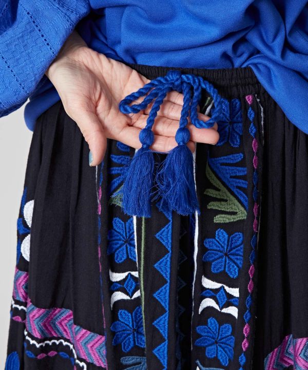 Embroidered Slub Cotton Skirt