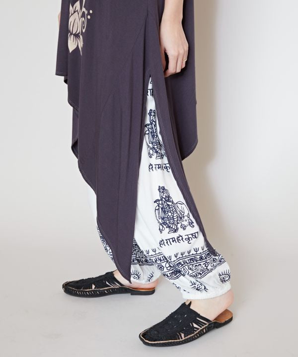 Lotus Print Effortless Sleeveless Top