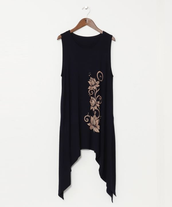 Lotus Print Effortless Sleeveless Top