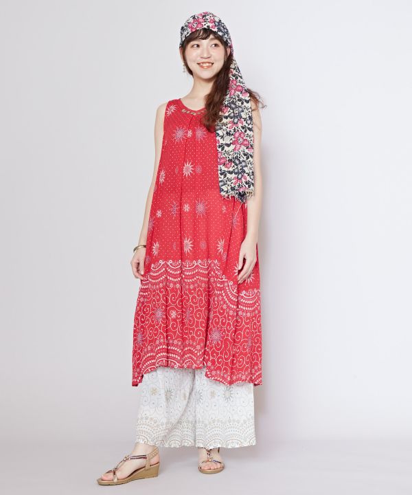 Gaun Tanpa Lengan Motif Kaca Patri