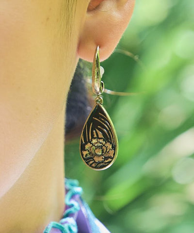 AKIKONJIKI Earrings