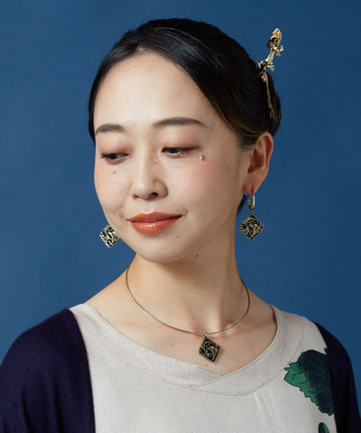 AKIKONJIKI Earrings