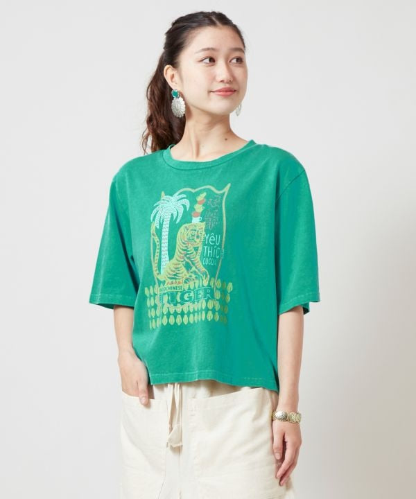 Vintage-Inspired 3/4 Sleeve T-Shirt