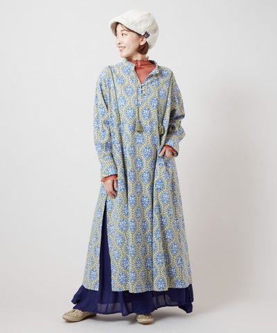 Elegant Cotton Dress with Pockets