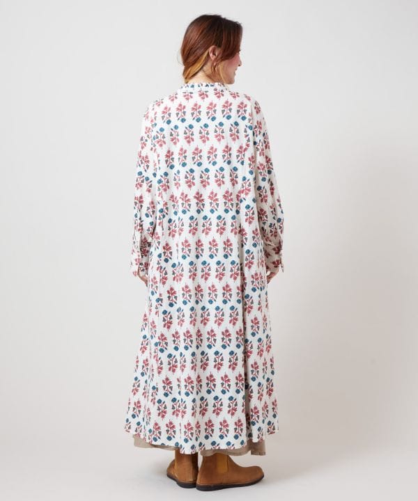 Elegant Cotton Dress with Pockets