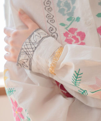 Arabesque Pattern Bracelet