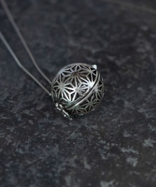 KISSHO TSUTSUMI - Auspice Charm Pendant