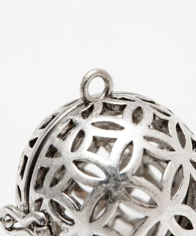 KISSHO TSUTSUMI - Auspice Charm Pendant