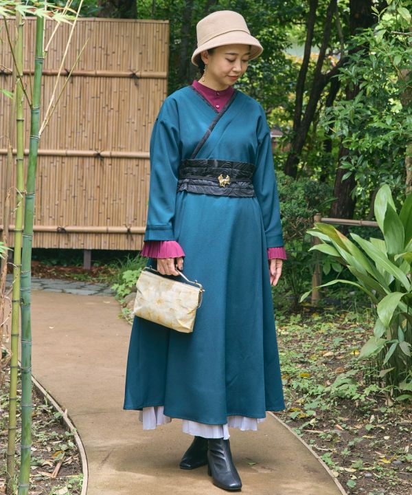 HIDAYOSE Pleated Cuff Blouse