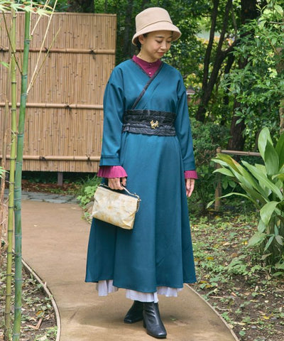 HIDAYOSE Pleated Cuff Blouse