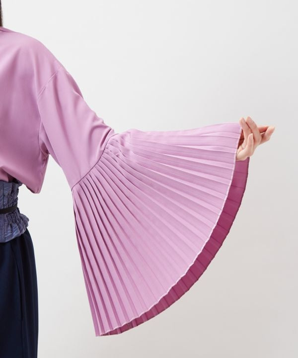 HIDAYOSE Pleated Cuff Blouse