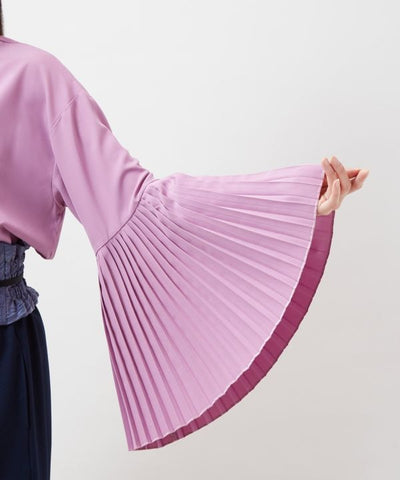 HIDAYOSE Pleated Cuff Blouse