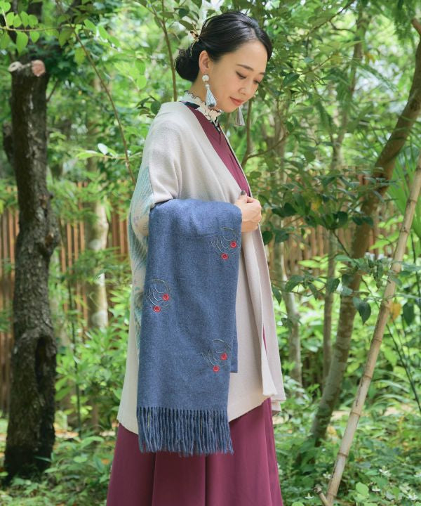 Embroidered Narcissus Scarf