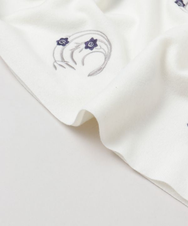 Embroidered Narcissus Scarf