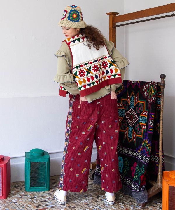 Embroidered Layering Vest