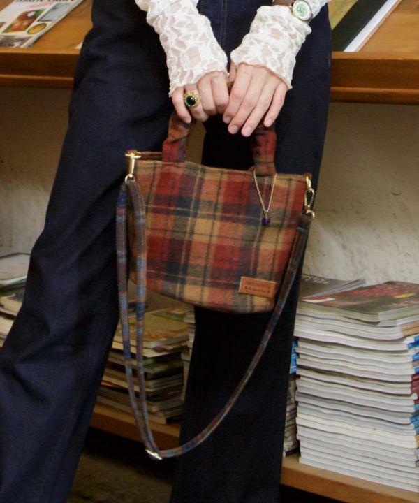 Tas Bahu Fuzzy Comfort