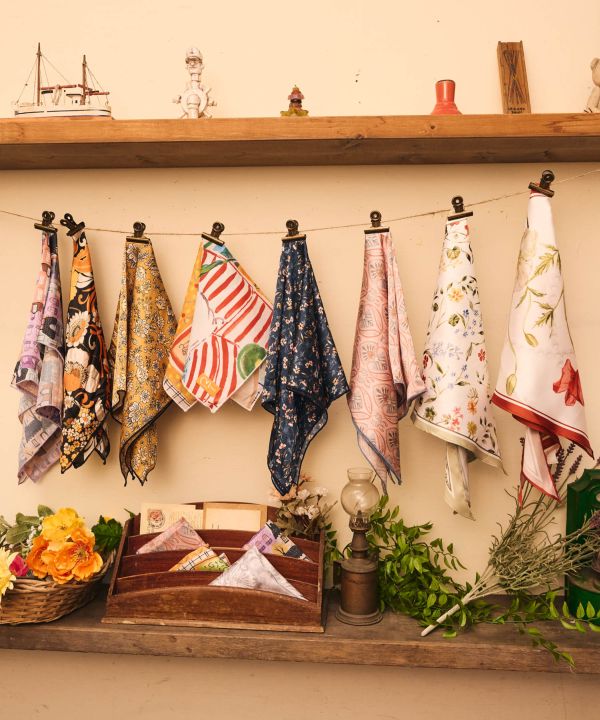 Mulhouse House Scarf Scarves by 欧州航路 - Ametsuchi