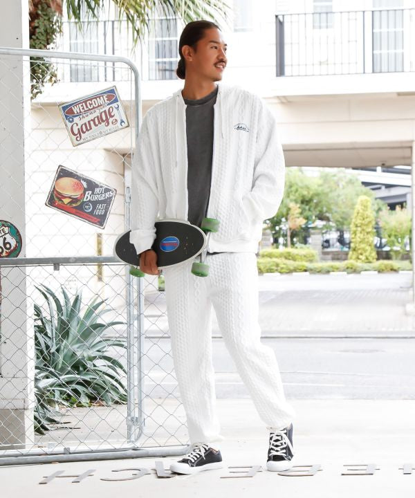 Textured Detail Men’s Pants