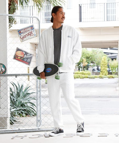 Textured Detail Men’s Pants