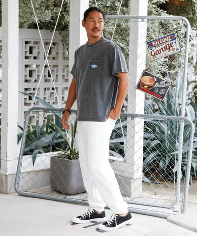 Textured Detail Men’s Pants